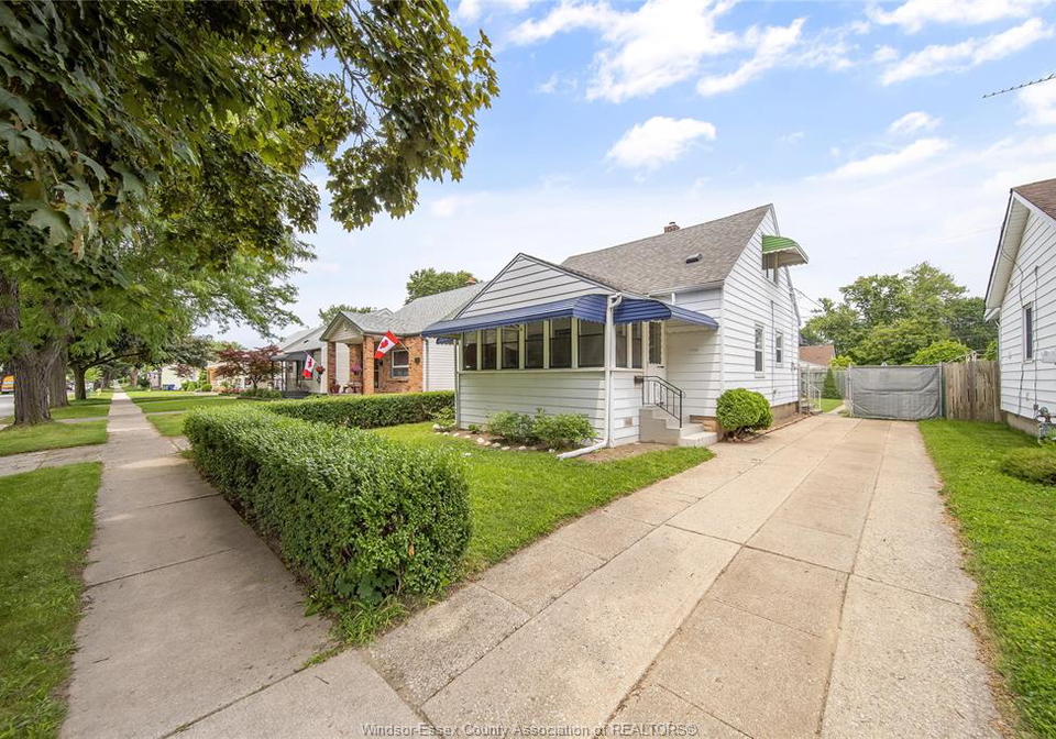 1756-westcott-road-windsor-ontario-26020449