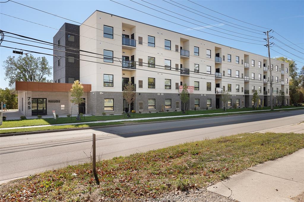 705-grand-marais-windsor-ontario-26020452