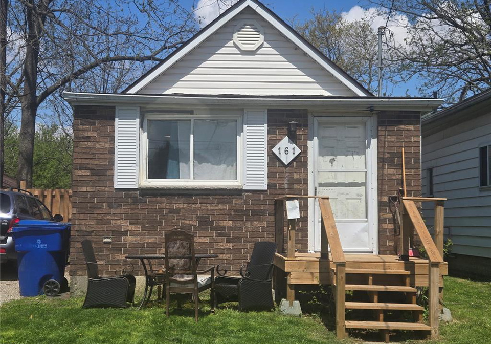 161-wellington-street-east-chatham-ontario-26020464