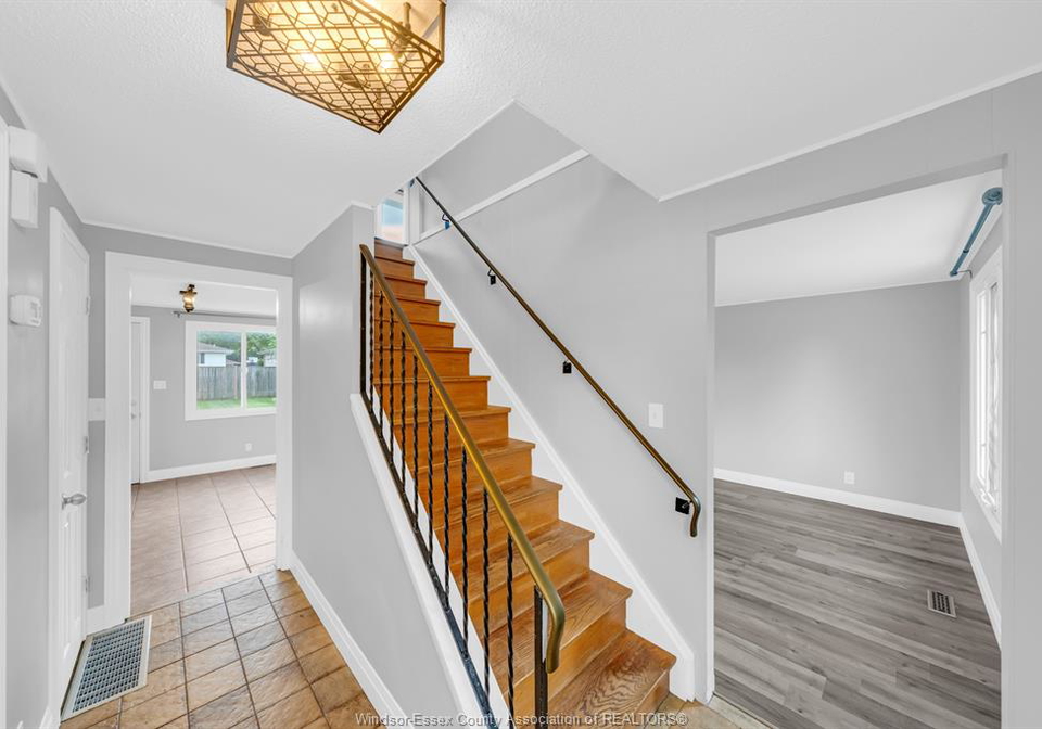 10357-shenandoah-windsor-ontario-26020471