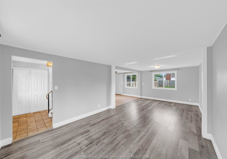 10357-shenandoah-windsor-ontario-26020471
