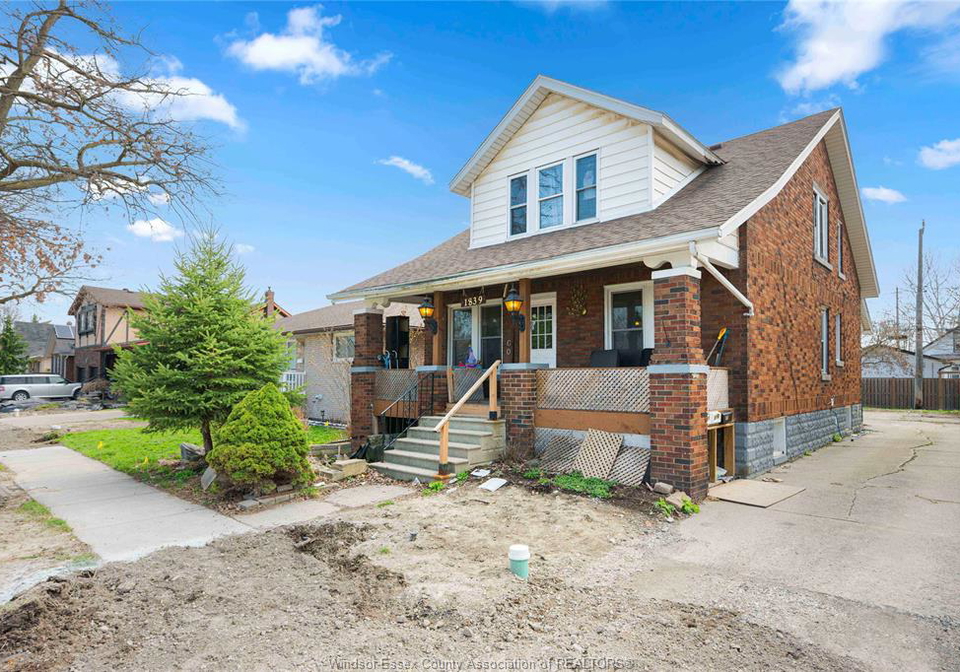 1839-st-luke-windsor-ontario-26020484