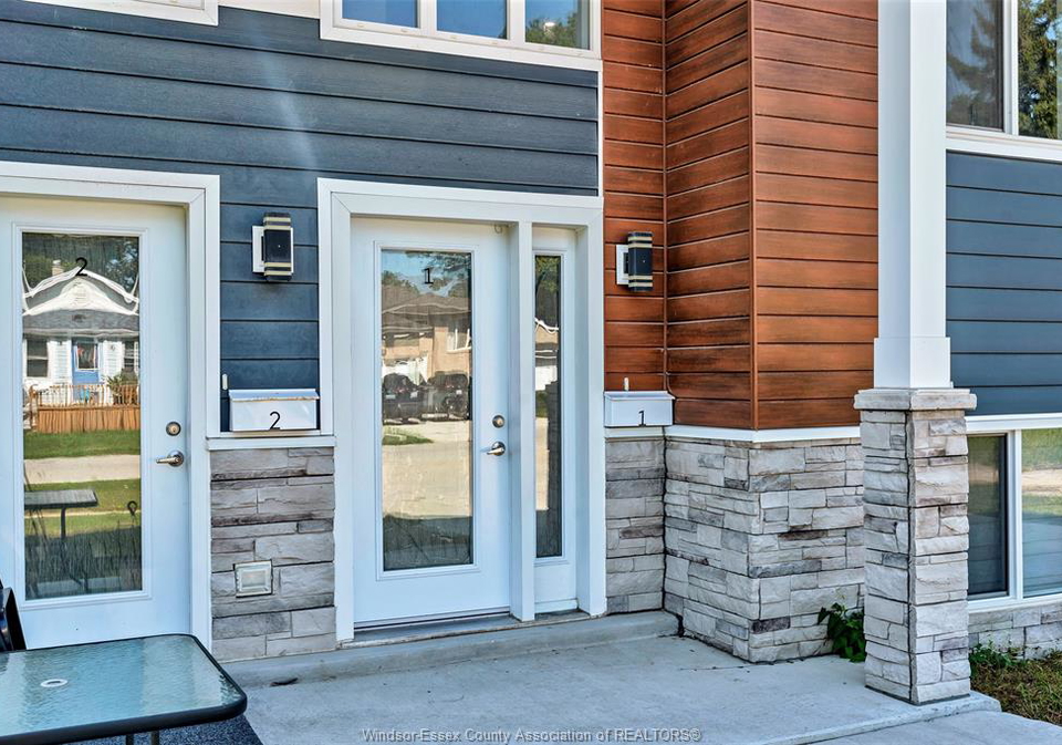 1845-longfellow-avenue-windsor-ontario-26020486