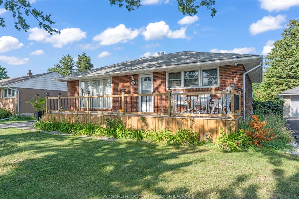 3226-woodlawn-avenue-windsor-ontario-26020494
