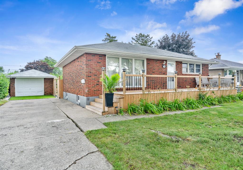 3226-woodlawn-avenue-windsor-ontario-26020494