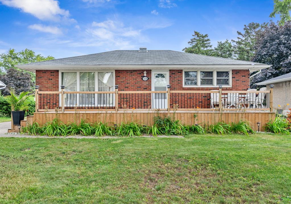 3226-woodlawn-avenue-windsor-ontario-26020494