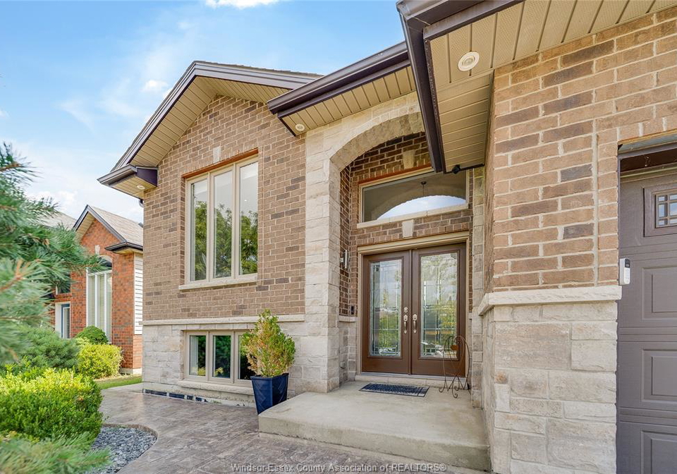 3072-troup-crescent-windsor-ontario-26020495