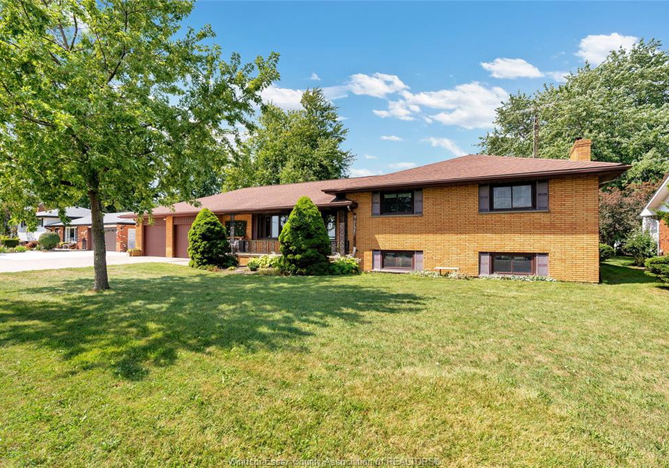 1233-county-road-27-lakeshore-ontario-26020508