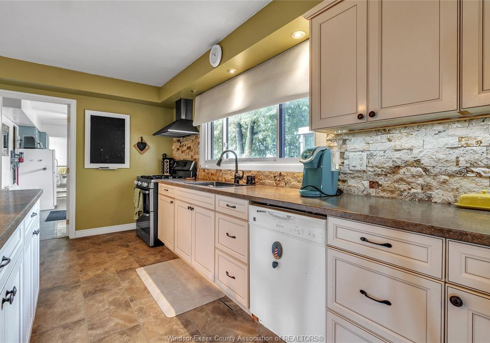 1233-county-road-27-lakeshore-ontario-26020508