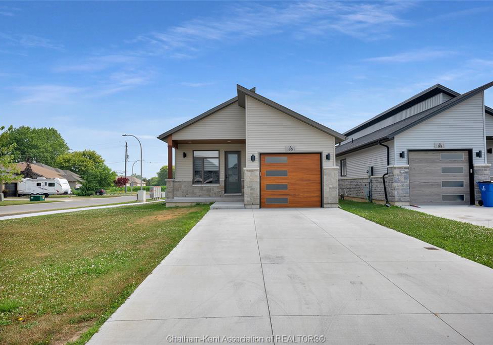 95-ironwood-trail-chatham-ontario-26020514