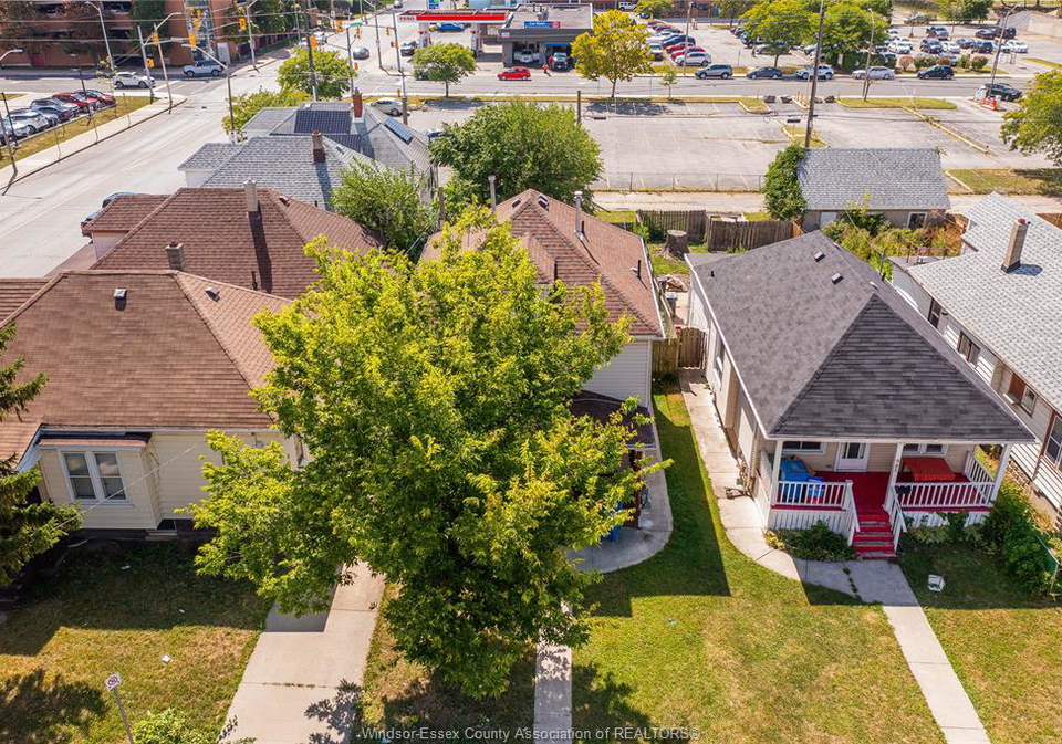 989-windsor-avenue-windsor-ontario-26020521