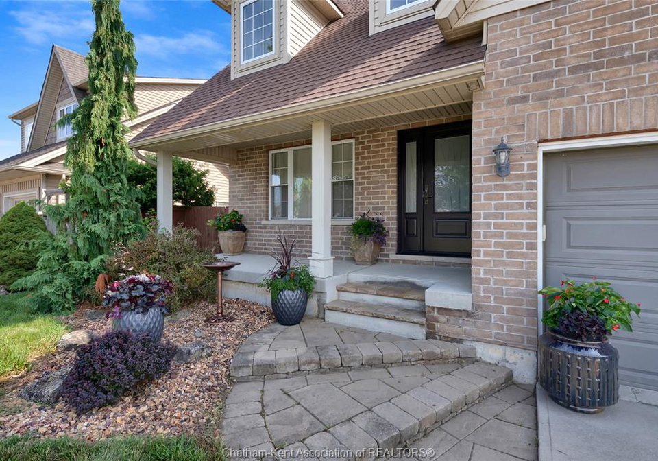32-sherwood-court-chatham-ontario-26020524