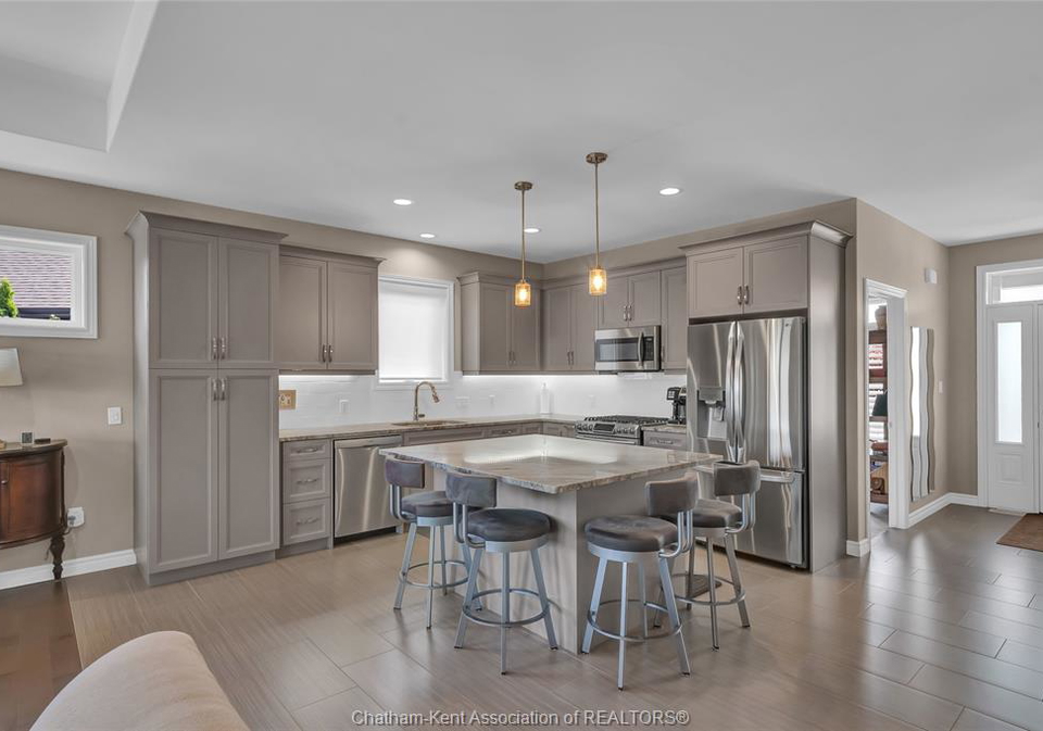 67-valencia-drive-chatham-ontario-26020536