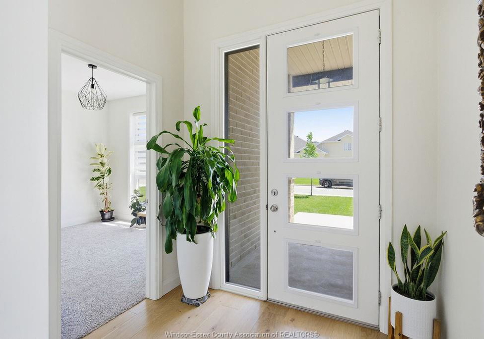 10-lundy-street-amherstburg-ontario-26020544