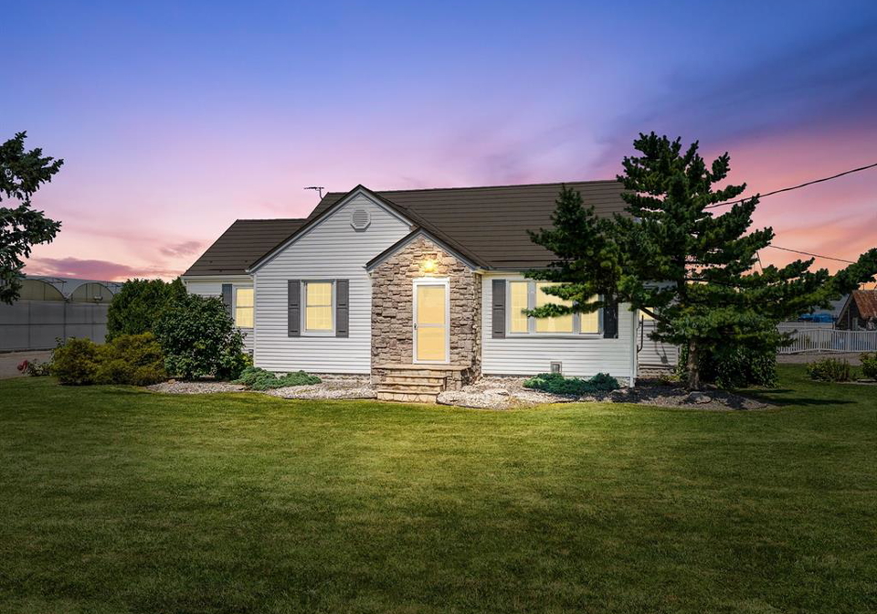 343-county-road-14-cottam-ontario-26020545