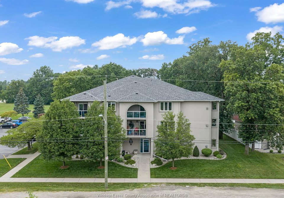 4850-grand-boulevard-windsor-ontario-26020547