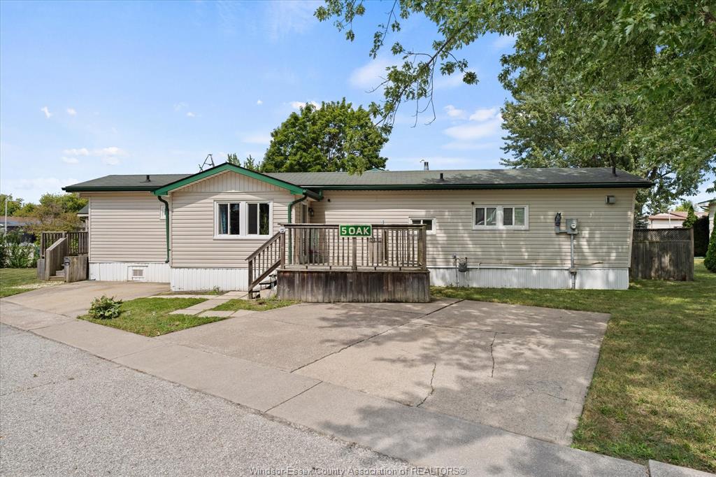 5-oak-court-mcgregor-ontario-26020554