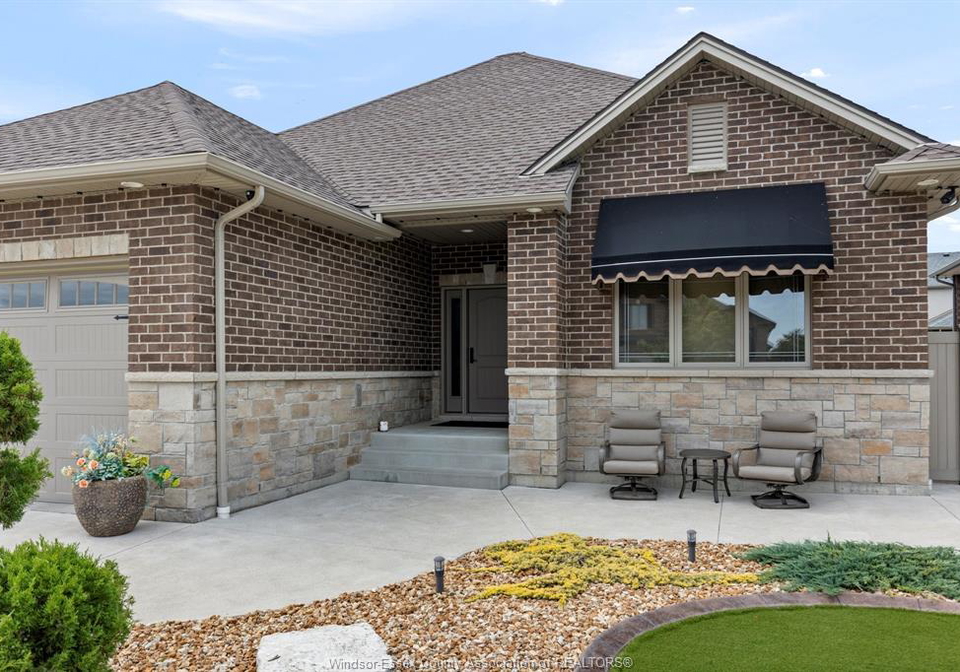1360-legends-lane-lakeshore-ontario-26020556