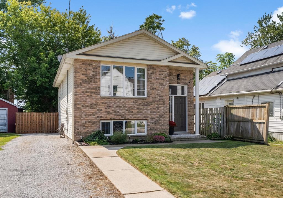 18-kirk-chatham-ontario-26020563