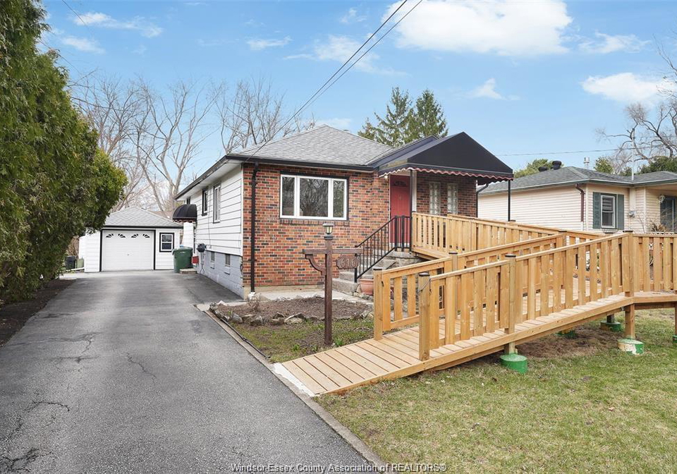616-ducharme-street-windsor-ontario-26020575