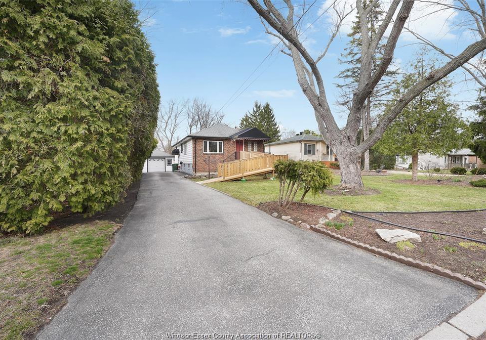 616-ducharme-street-windsor-ontario-26020575