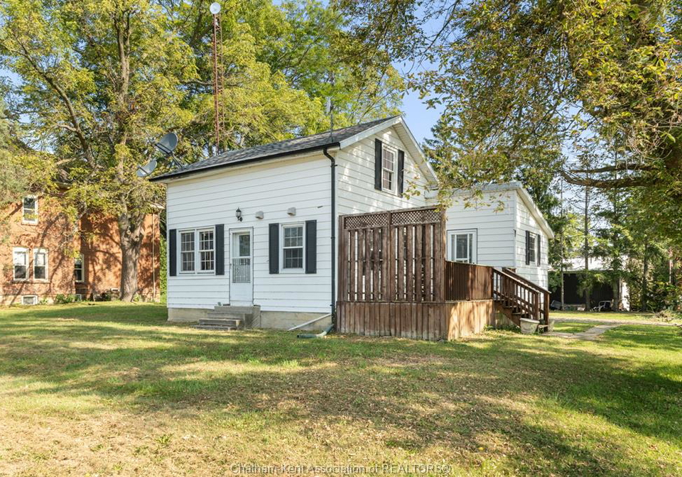 11655-mckays-line-kent-bridge-ontario-26020580