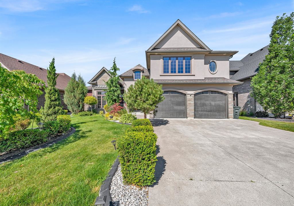 1343-monticello-street-windsor-ontario-26020596