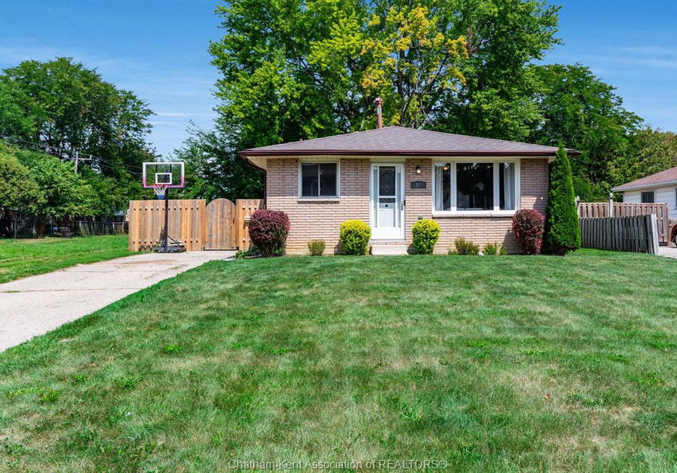 57-marion-avenue-chatham-ontario-26020605