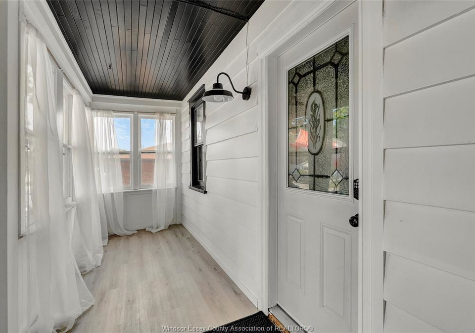2329-meighen-road-windsor-ontario-26020607