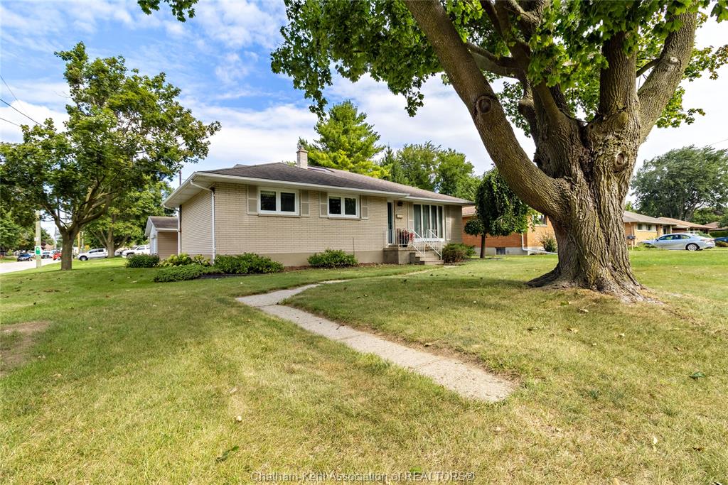 199-tweedsmuir-avenue-east-chatham-ontario-26020625