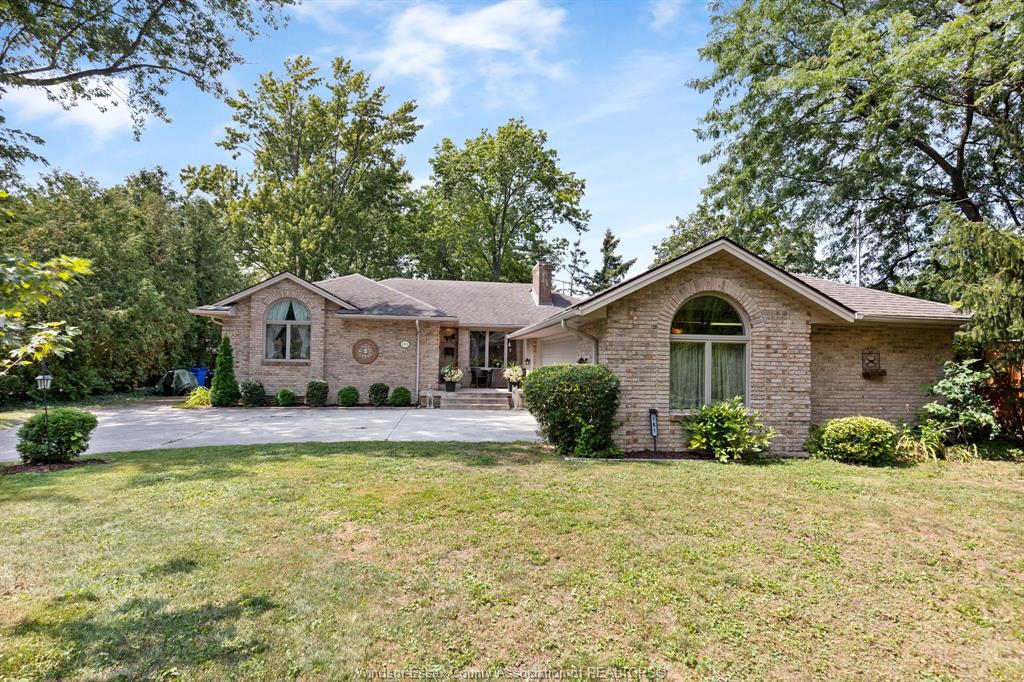 161-lacasse-boulevard-tecumseh-ontario-26020639