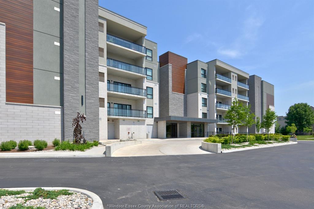 250-manning-tecumseh-ontario-26020648