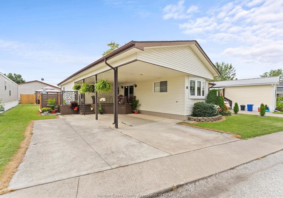 14-cedar-crescent-mcgregor-ontario-26020650