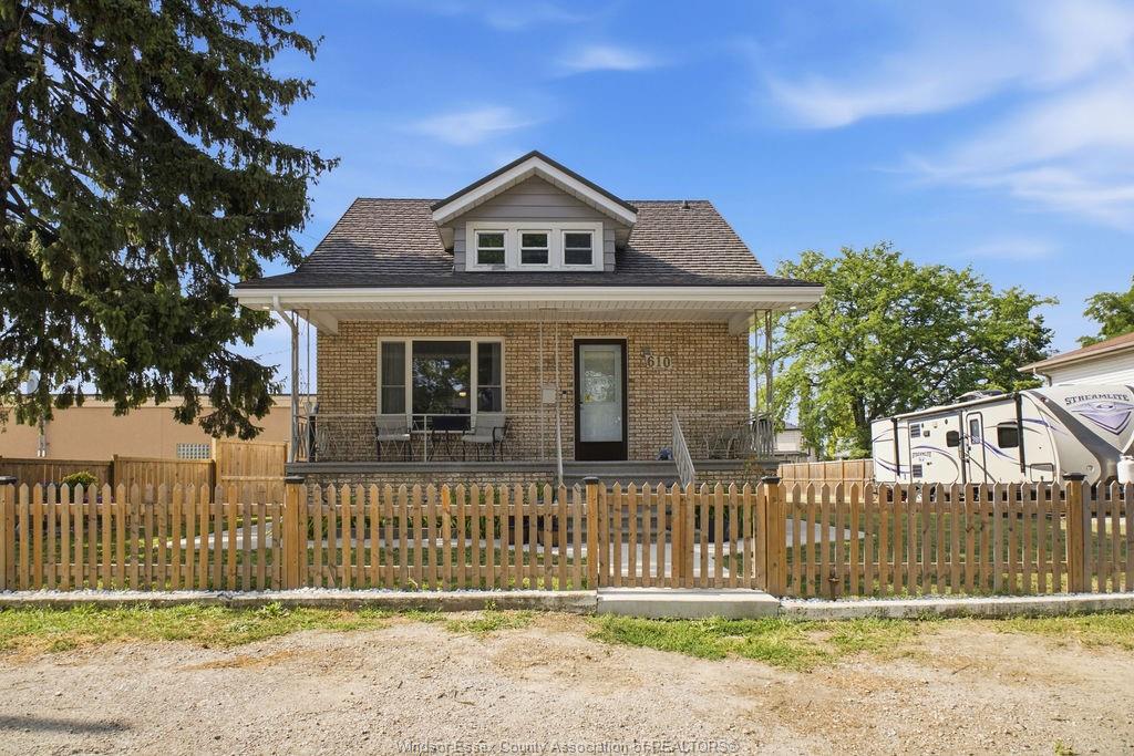 610-brazil-avenue-windsor-ontario-26020656