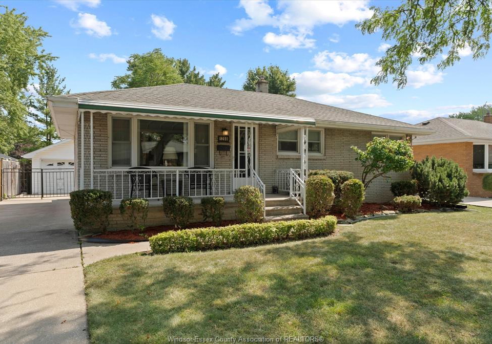 1280-parkview-avenue-windsor-ontario-26020657