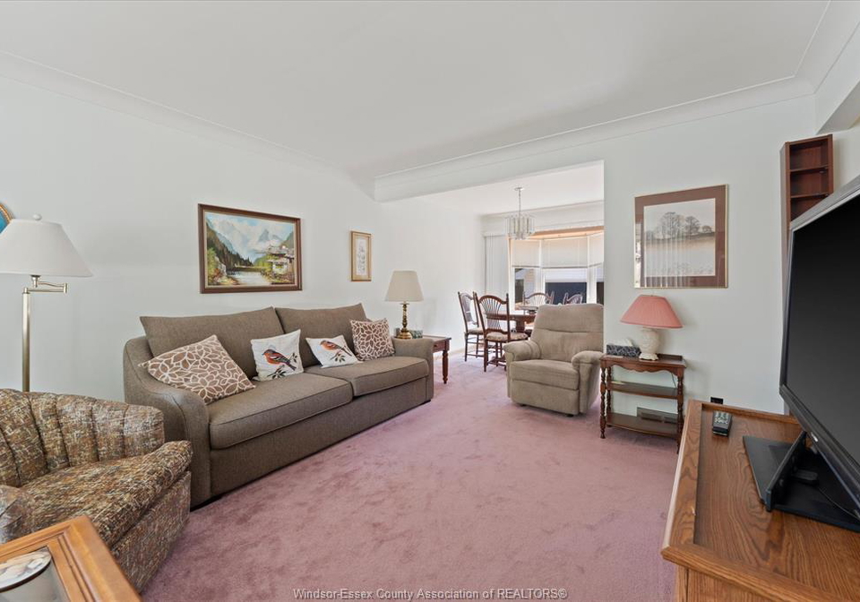 1280-parkview-avenue-windsor-ontario-26020657