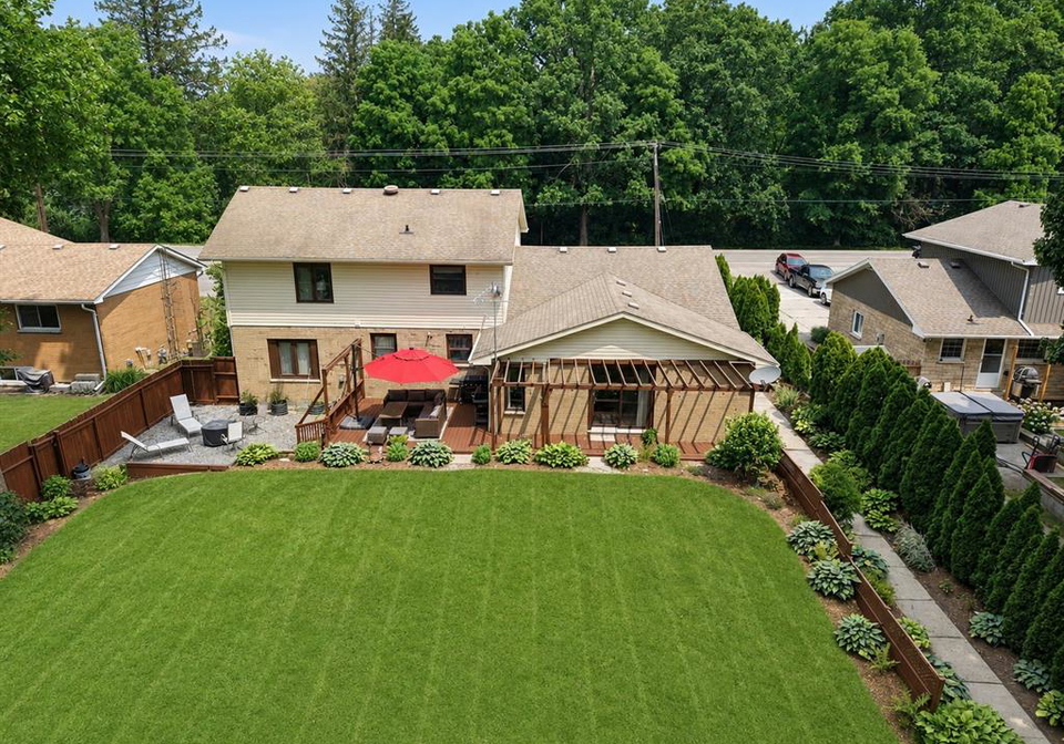 2053-dufferin-avenue-wallaceburg-ontario-26020676