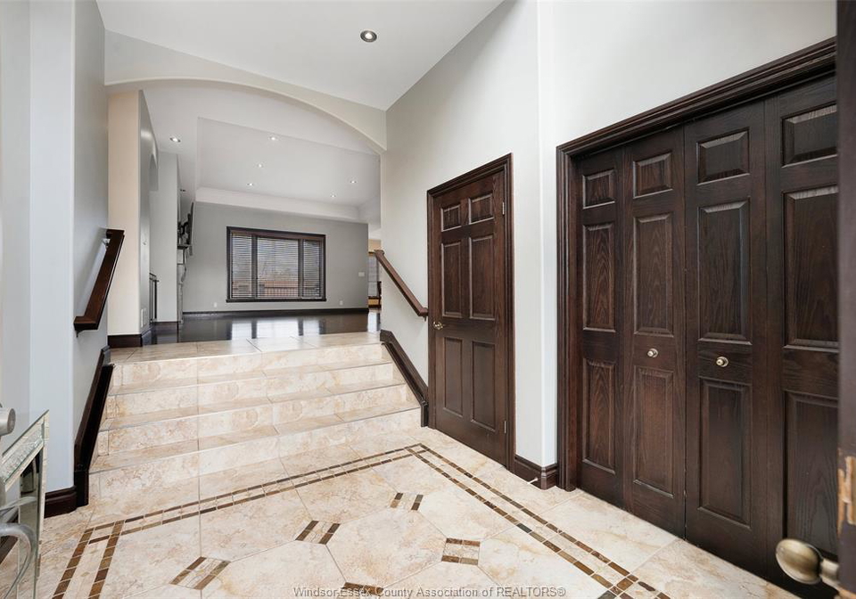 199-ellison-leamington-ontario-26020682