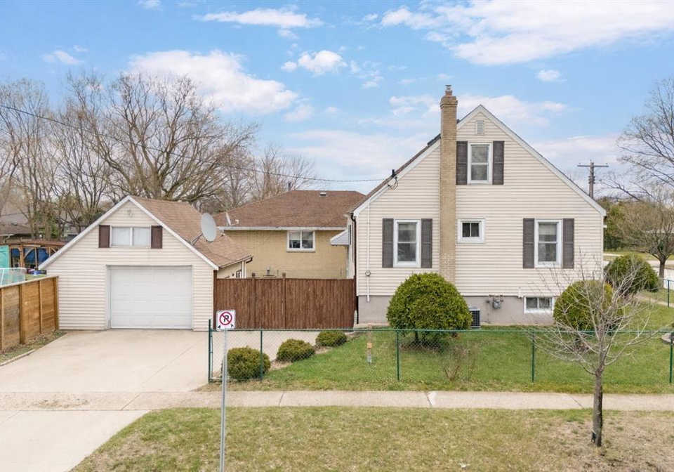 748-alexander-street-sarnia-ontario-26020691
