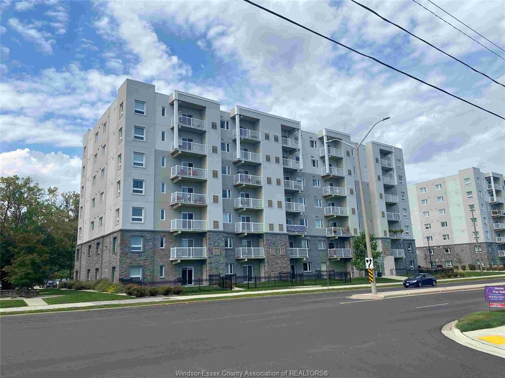 1611-banwell-road-windsor-ontario-26020692
