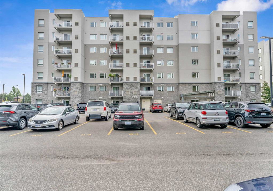 1611-banwell-road-windsor-ontario-26020692