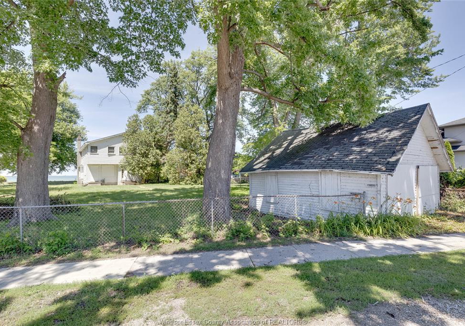 13110-riverside-drive-east-tecumseh-ontario-26020699