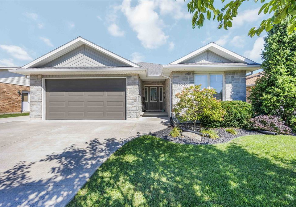 1040-finch-drive-sarnia-ontario-26020700