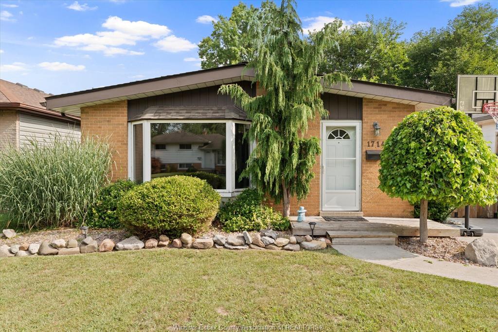 1714-sun-valley-drive-windsor-ontario-26020706