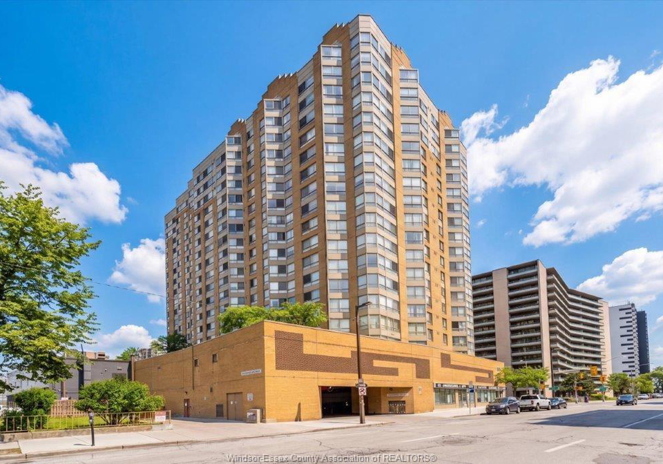 75-riverside-drive-windsor-ontario-26020718
