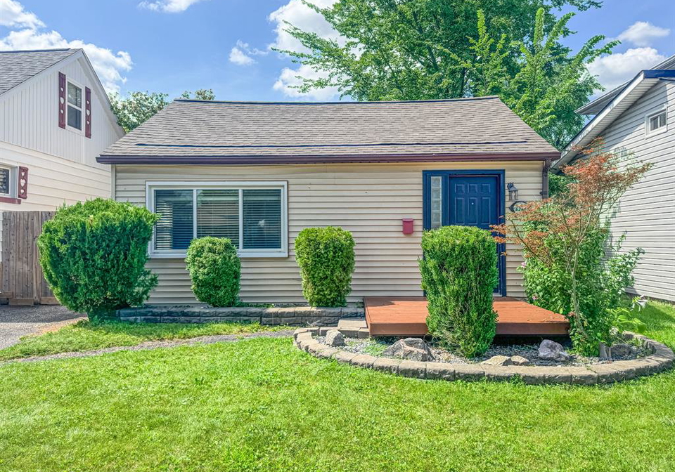 2529-alexis-windsor-ontario-26020722