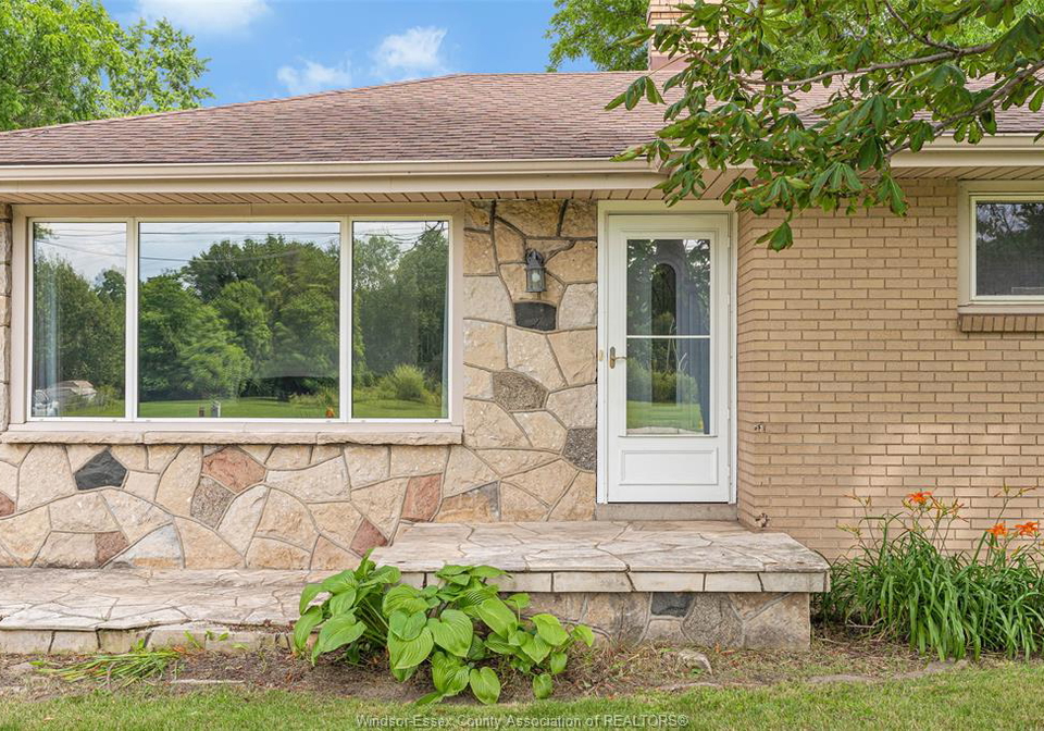 4861-matchett-road-windsor-ontario-26020724