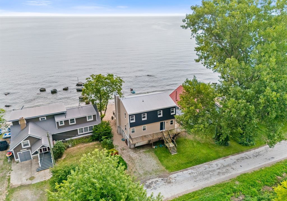 1435-east-shore-road-pelee-island-ontario-26020726