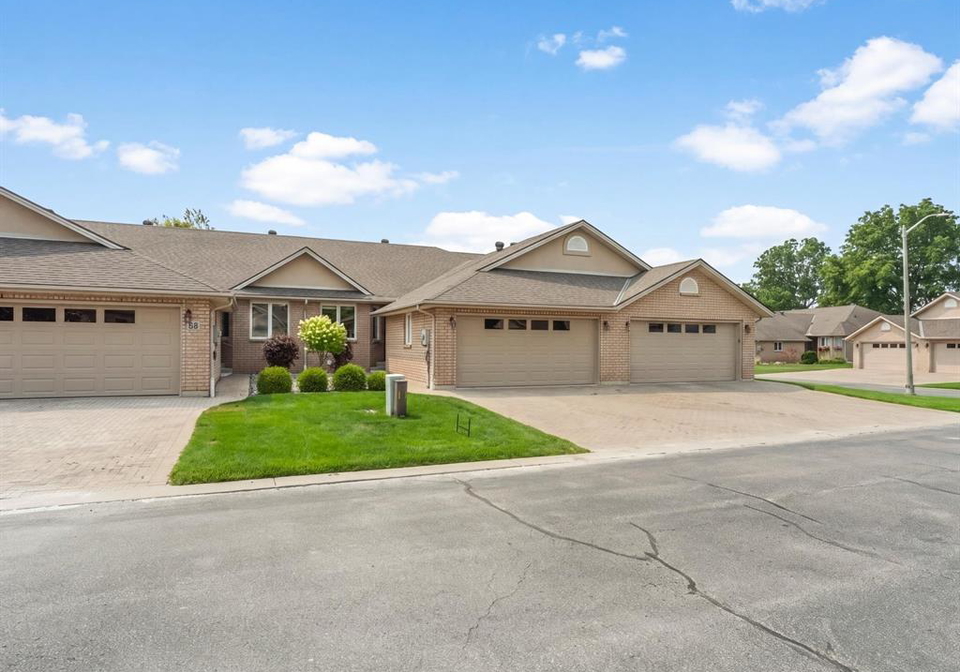 85-crosswinds-boulevard-kingsville-ontario-26020734