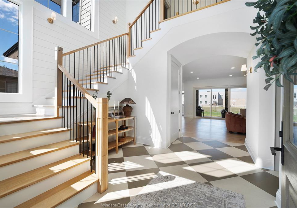 457-arlington-boulevard-tecumseh-ontario-26020736